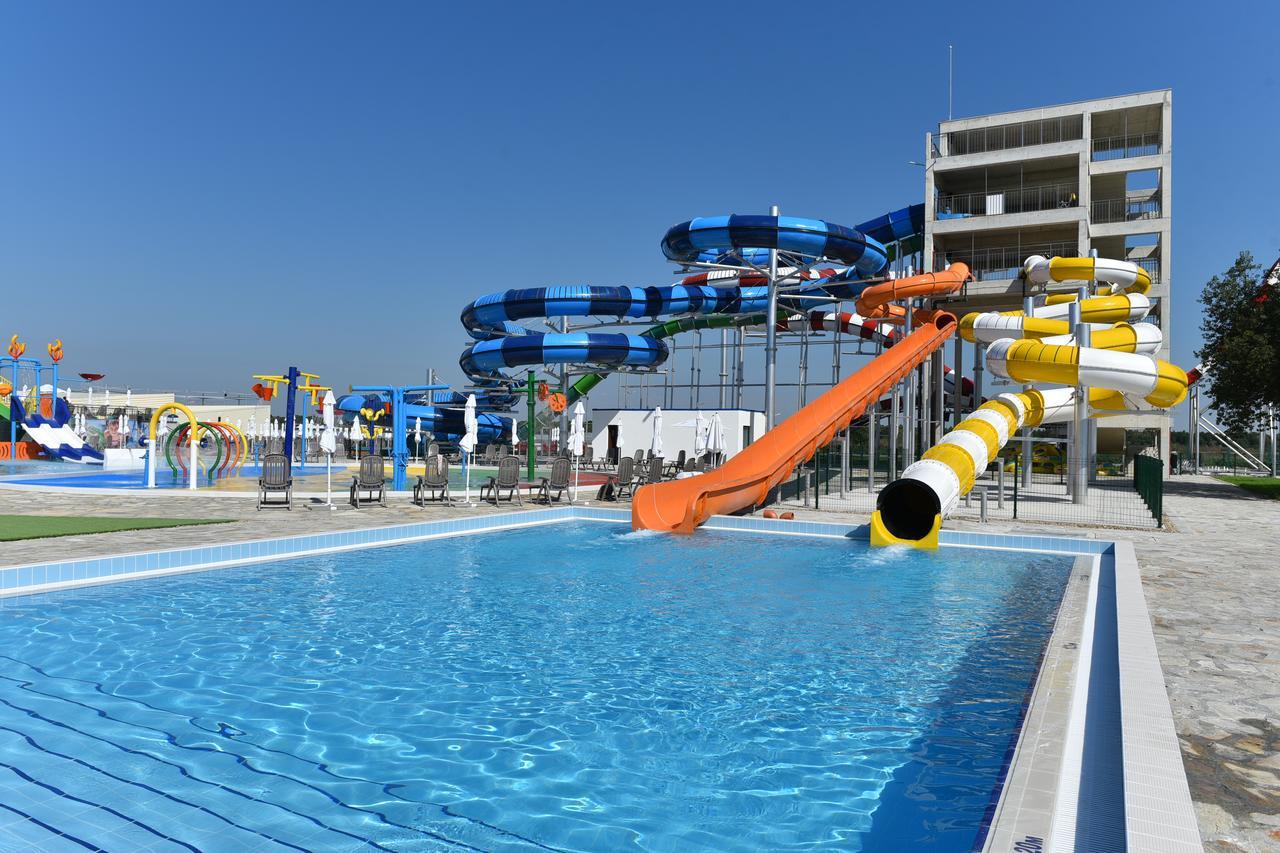 Topola Skies Resort & Aquapark Kavarna Eksteriør billede